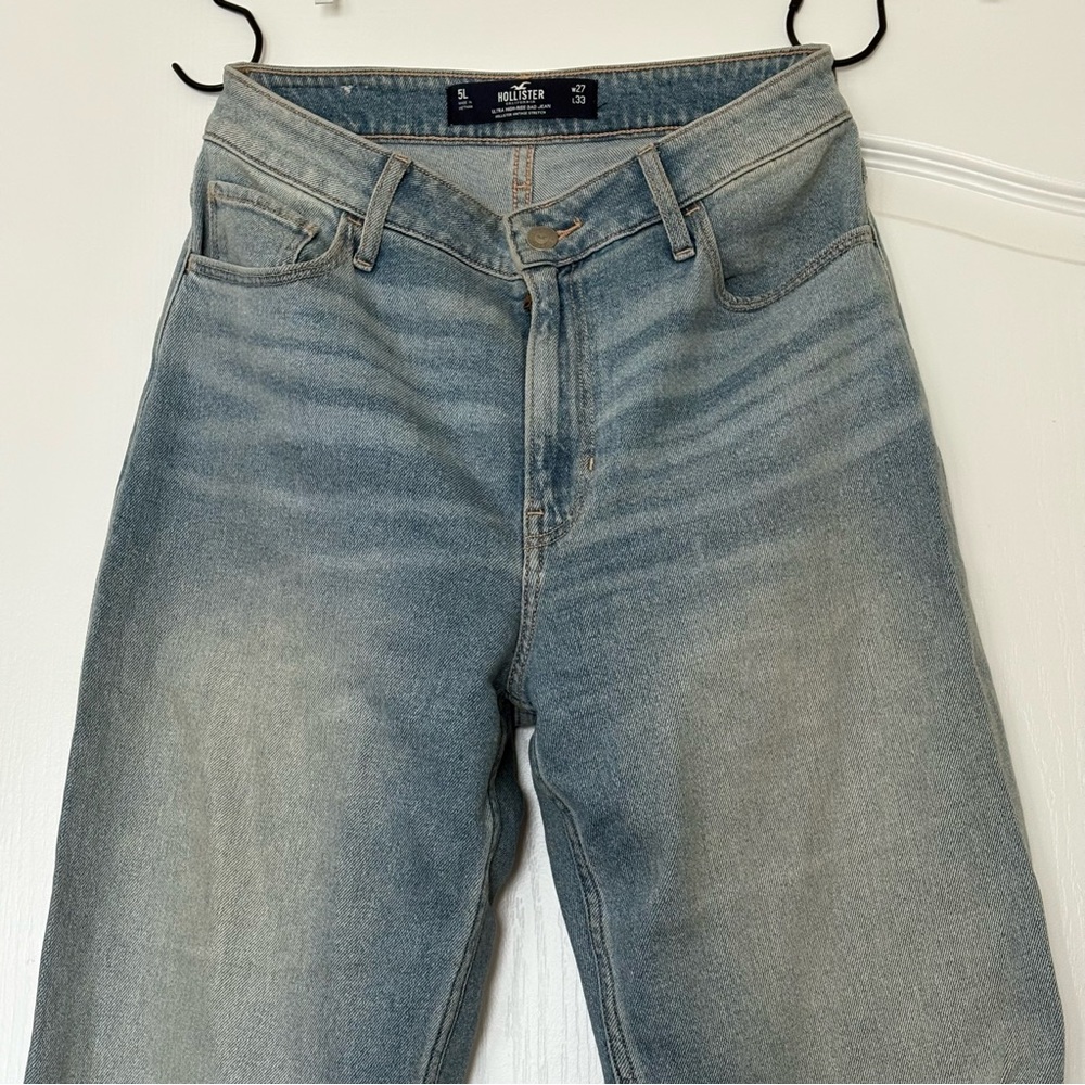 Hollister Ultra High-Rise Dad  Light Blue Jeans